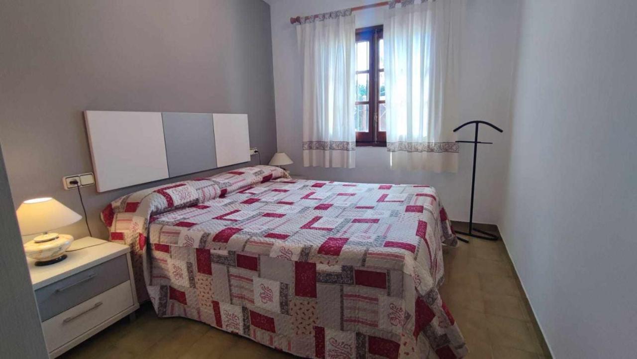 Casa Aurora, Piscina , Wifi, Jardin 5-6 Pax Ferienhaus